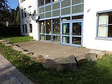 Meilenstein Eingang Meilenstein Eingang